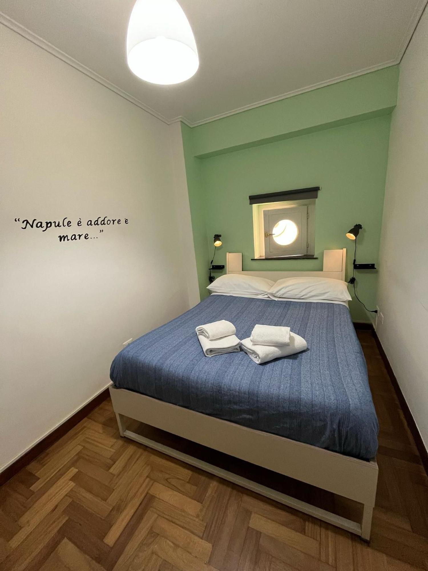Rota House - Apartment In Santa Chiara, The Heart Of Naples Guest house