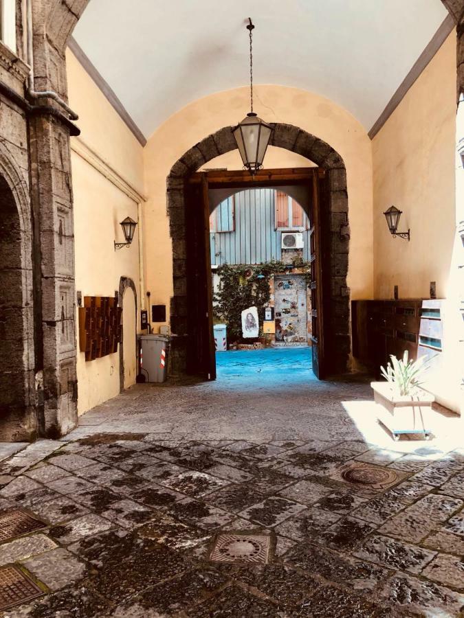 Rota House - Apartment In Santa Chiara, The Heart Of Naples Guest house