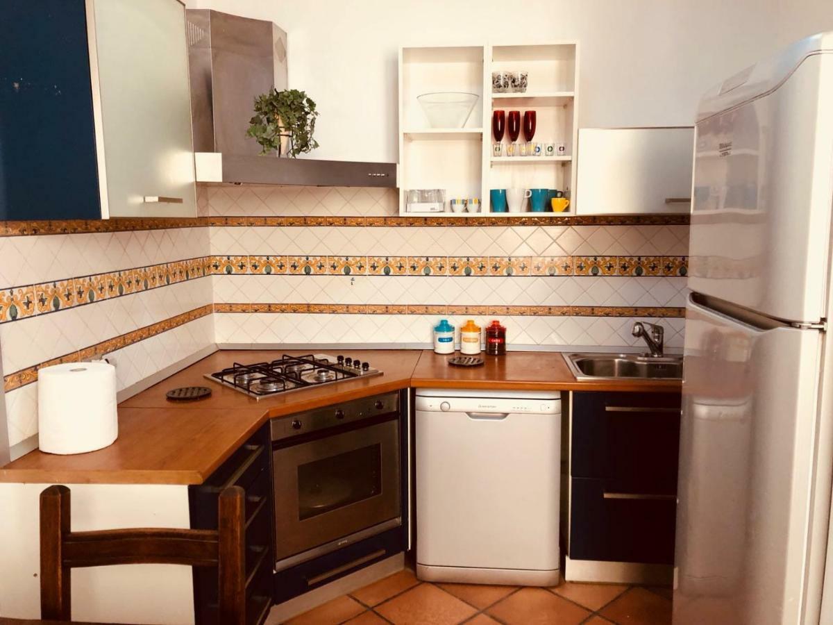 Guest house Rota House - Apartment In Santa Chiara, The Heart Of Naples 3*